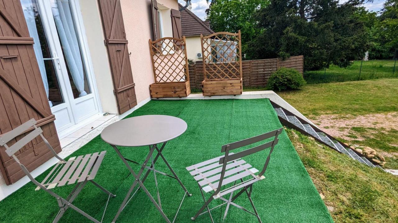 Vila Les Vignes Pierre Mornay-sur-Allier Exteriér fotografie